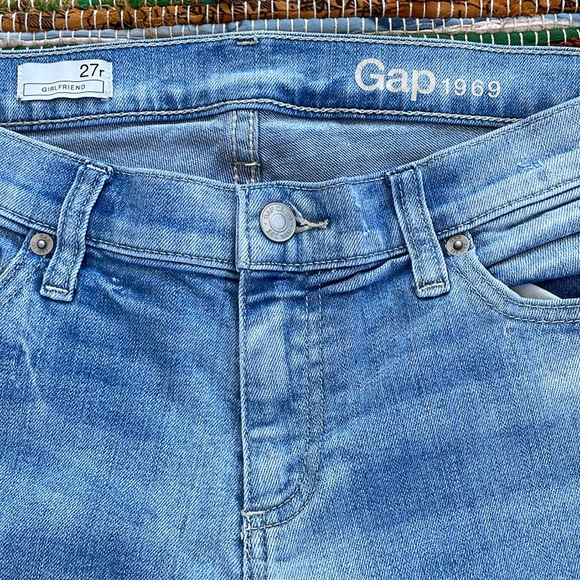Gap 1969 Lt Blue Distressed Girlfriend Jeans-#1873 - Picture 3 of 12